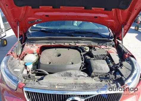 2019 Volvo Xc40 T5 Momentum/T5 R-Design from USA, damaged, VIN YV4162XZ1K2014111